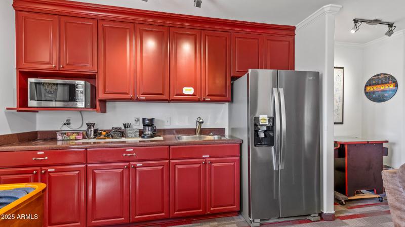 303 W Juniper Ave-90