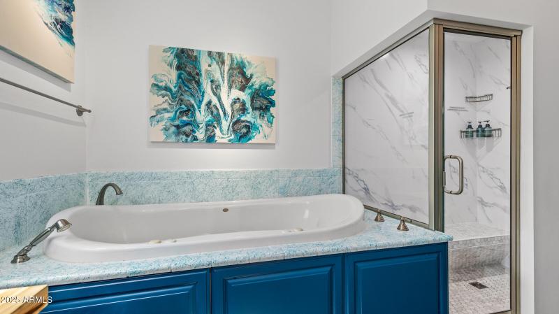 303 W Juniper Ave-98