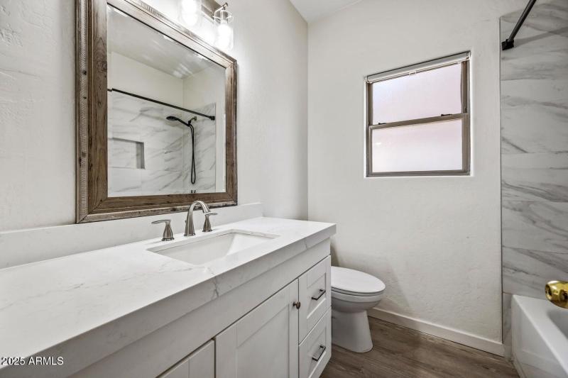 2nd Bathroom