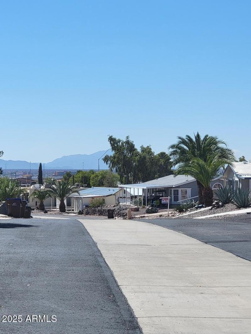 3927 Col views from the top of the stree