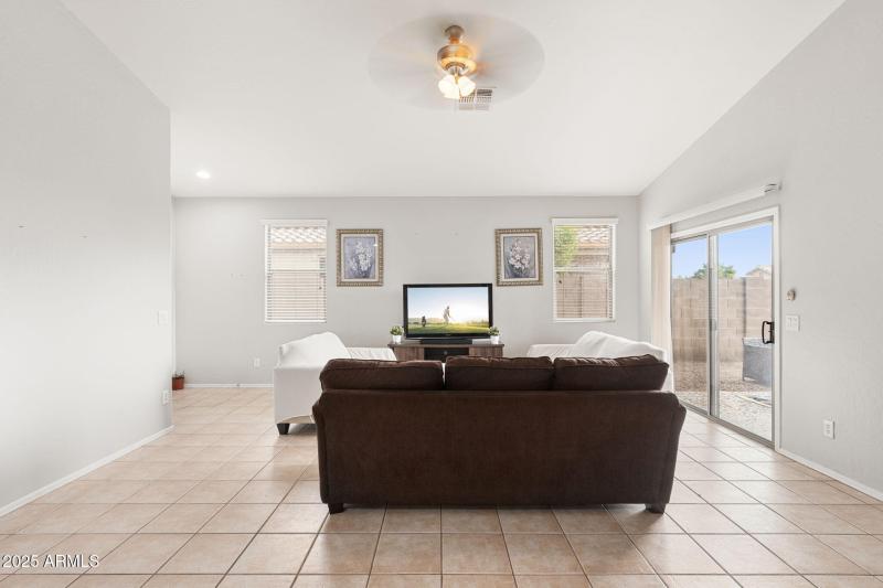 24745 W Dove Trl - 05