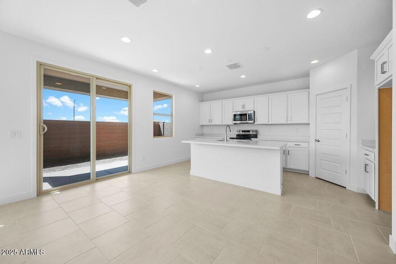 hj-az-phoenix-asante-vista-arlington-lot