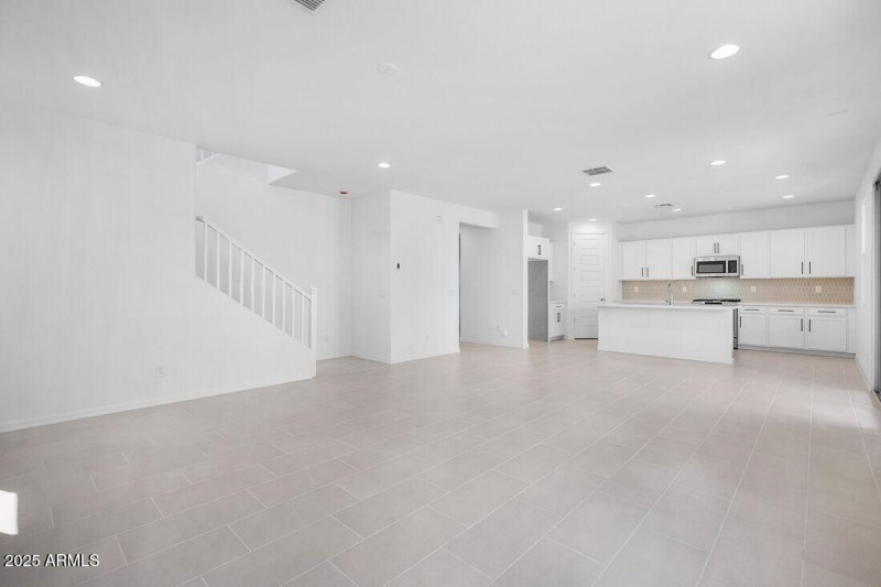 hj-az-phoenix-asante-vista-ellington-lot