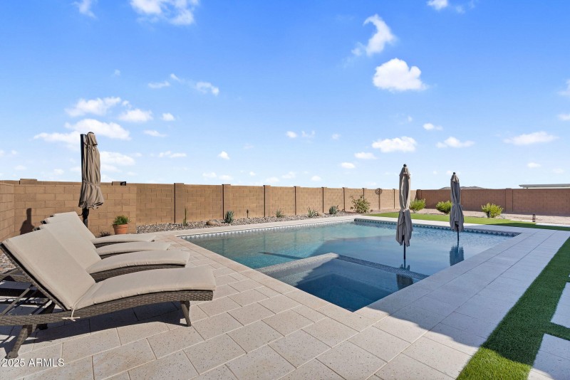 035_45-web-or-mls-hibiscus-35_698