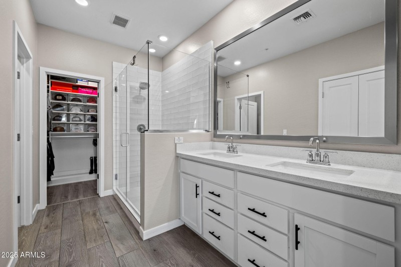 28-web-or-mls-155 N Lakeview Blvd 221, C