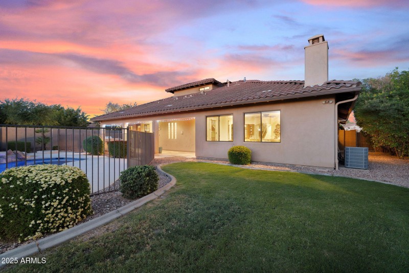 116-web-or-mls-AlleppoTwilight-14