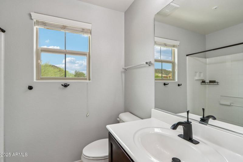 29-web-or-mls-W Palo Brea Ln-L2608-027