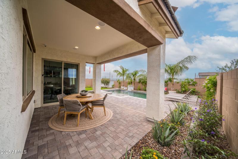 3836 S Gladiolus Circle