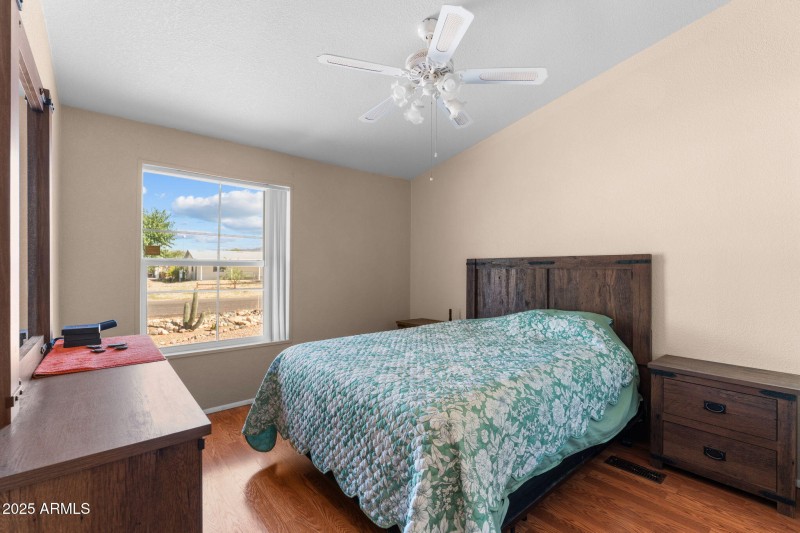 22-web-or-mls-DSC04762