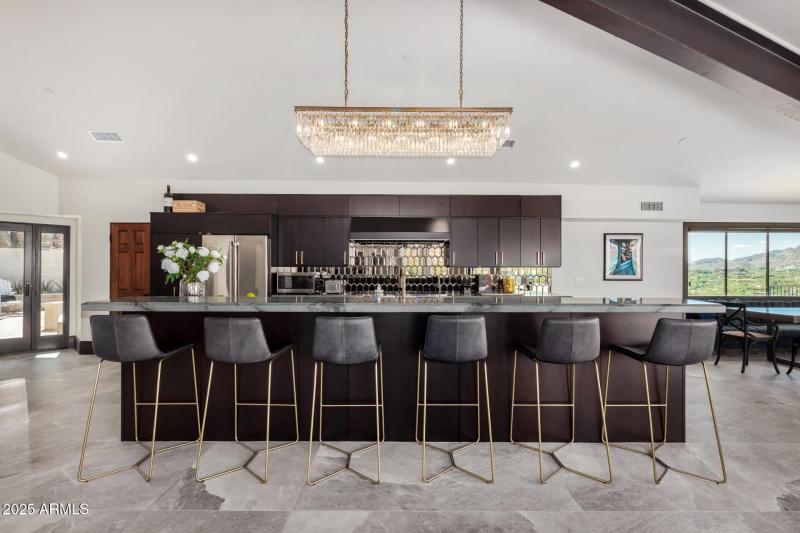 23 - Camelback Canyon