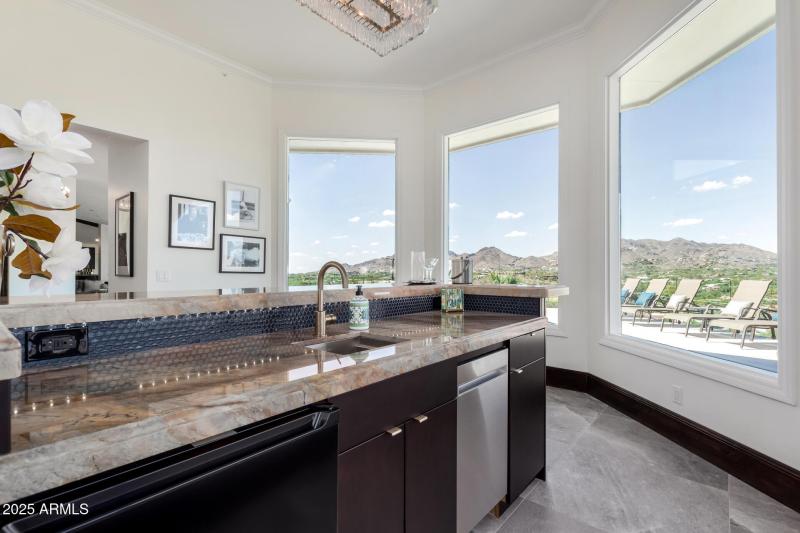 30 - Camelback Canyon