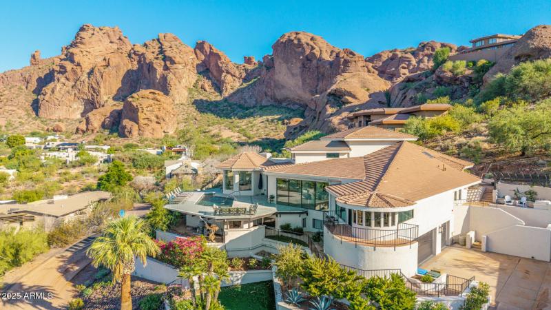 87 - Camelback Canyon