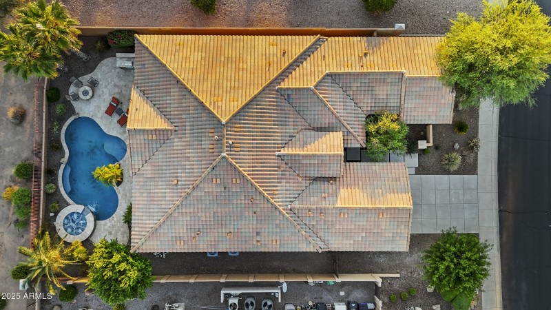 12_dji_20250929175812_0022_d