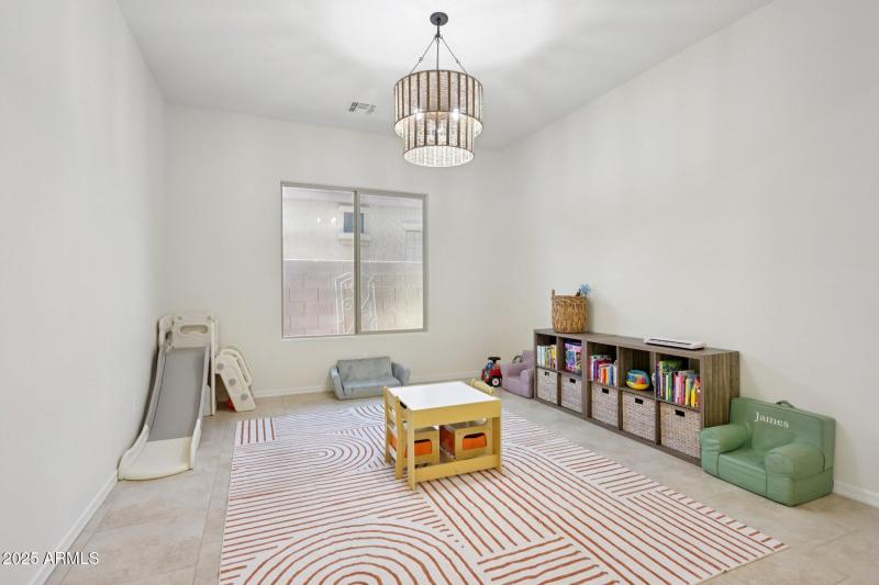 22-web-or-mls-N 161st Ave-S3009-022