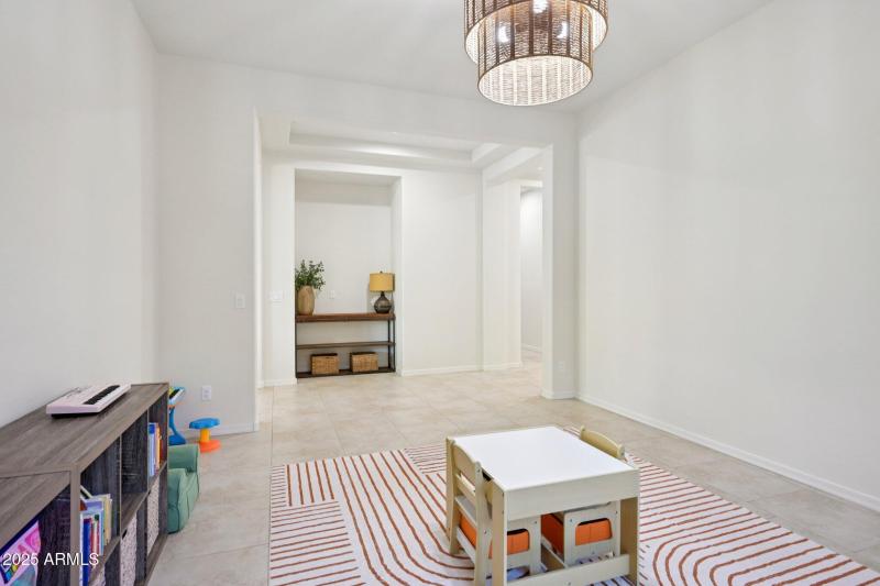 23-web-or-mls-N 161st Ave-S3009-023