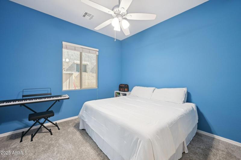 32-web-or-mls-N 161st Ave-S3009-032