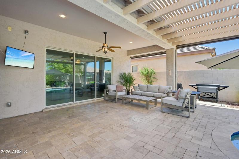 44-web-or-mls-N 161st Ave-S3009-044