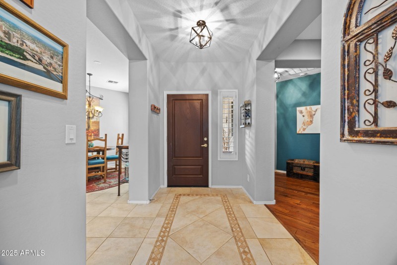 6-web-or-mls-1704-w-dion-dr