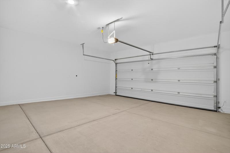 037_109_a4m_opnshw (1)