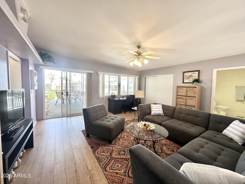 PERFECT FOR ENTERTAINING