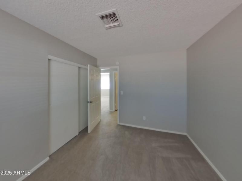 12_pc_sfHgTjxj87_cwELpiFdJF_layout_1