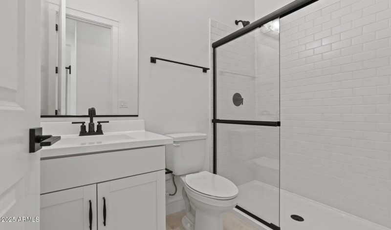 Edgewood Lot #102 Hall Bath Two (Large)