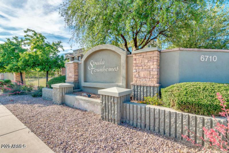 018 Strada Townhomes