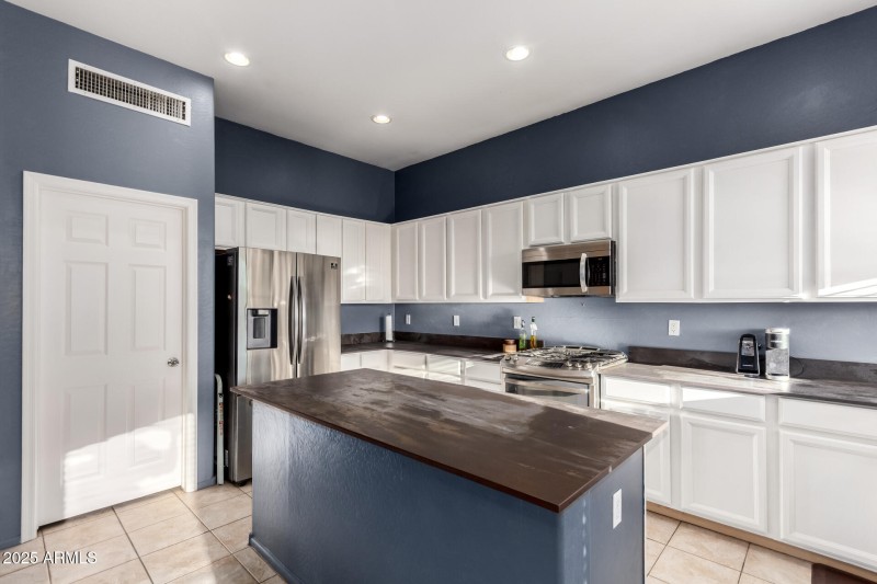 Prefect Sized Island