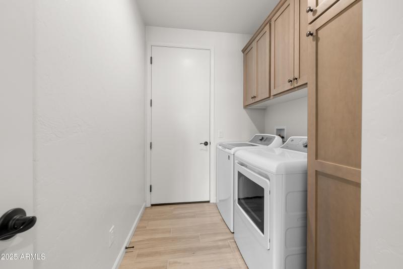 Laundry room Vaquero Cir