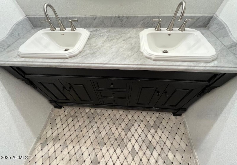 Primary BA Double Sinks