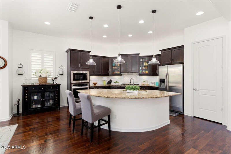 13-27052 W Oraibi Dr