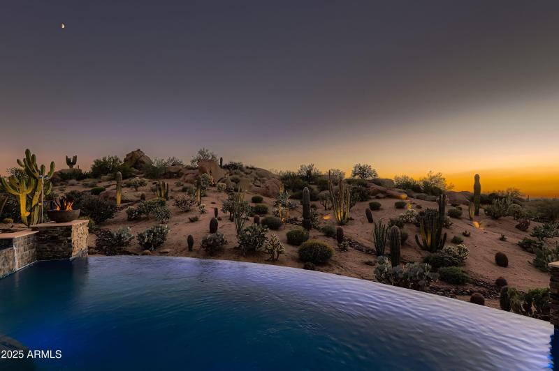 29694 N 105th Way - MLS Sized - 021 - 24