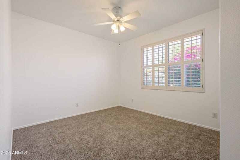 25-web-or-mls-18083 W Douglas Way, Surpi