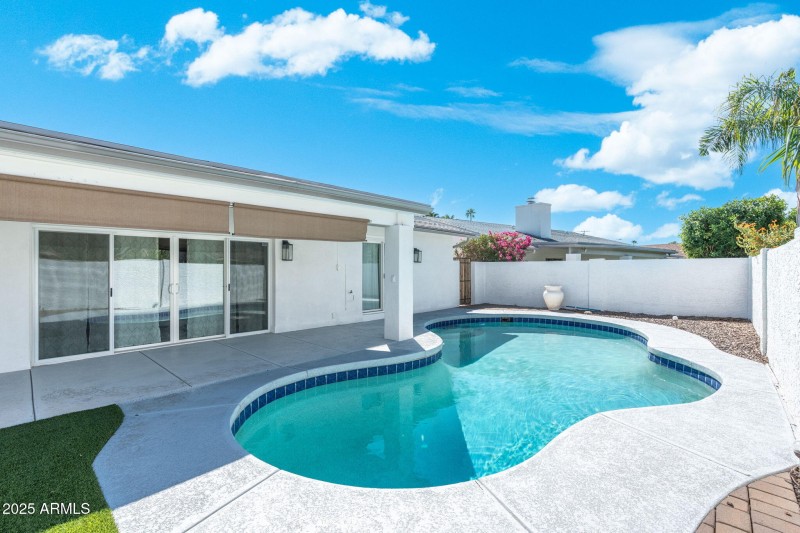 8-web-or-mls-DSC01761-HDR-Edit