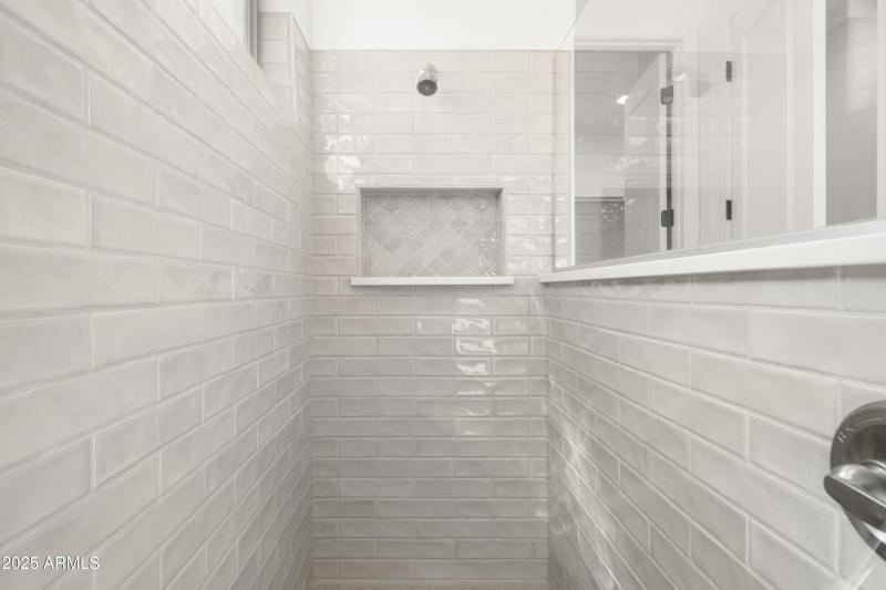 Shower in primary bathroom Vaquero Circl