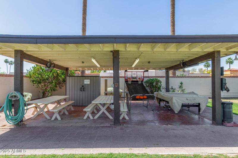 Villa Monterey - Community pavillion