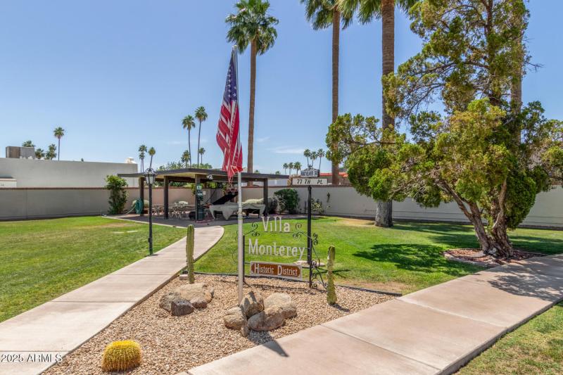 Villa Monterey - Historic District