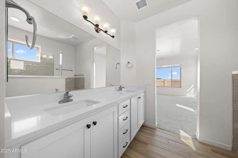 Interior - 6741 Vaquero Cir-14