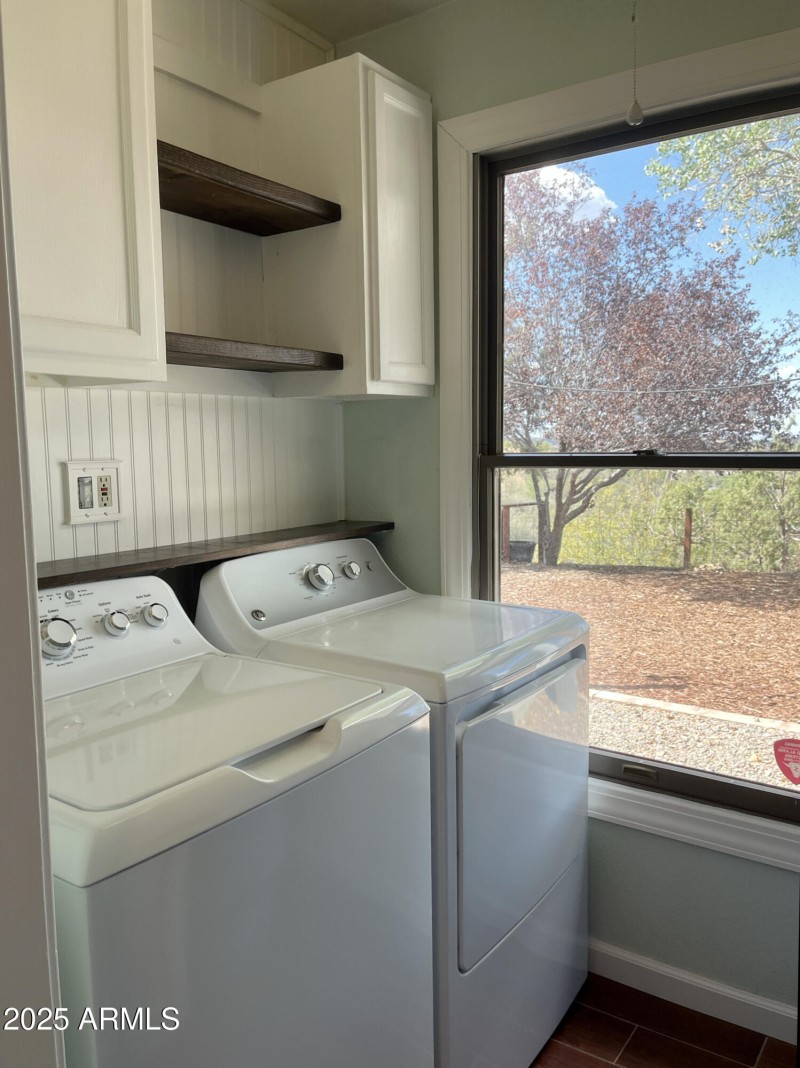 Laundry-Room-Machine-Side-scaled