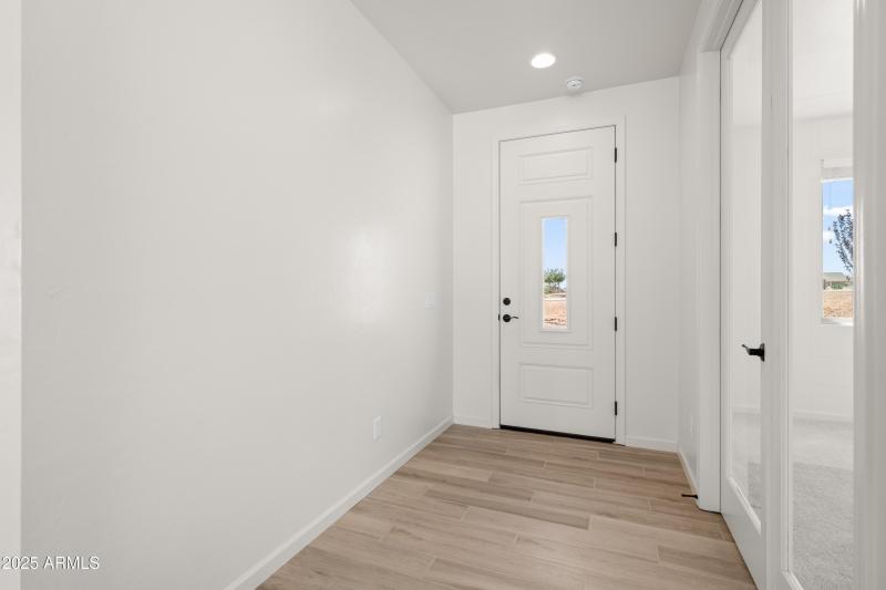 Front entry Vaquero Cir