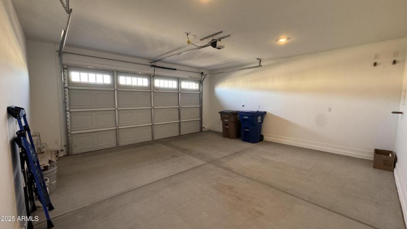 E8EDB8E6-6BA3-4154-954A-44B9C468B36E