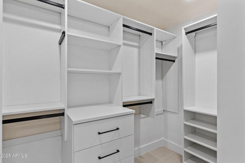 8436 N Vía Linda-24