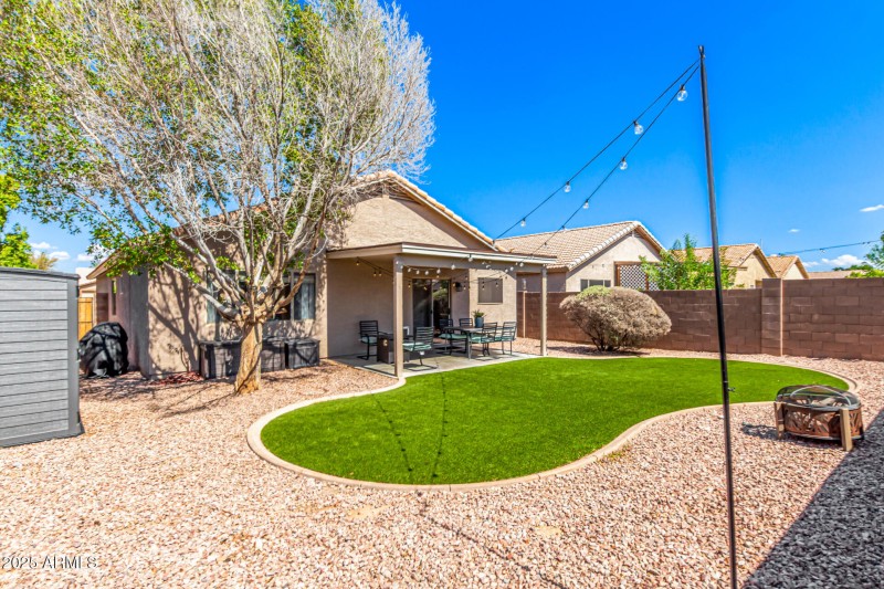 Great space for entertaining!