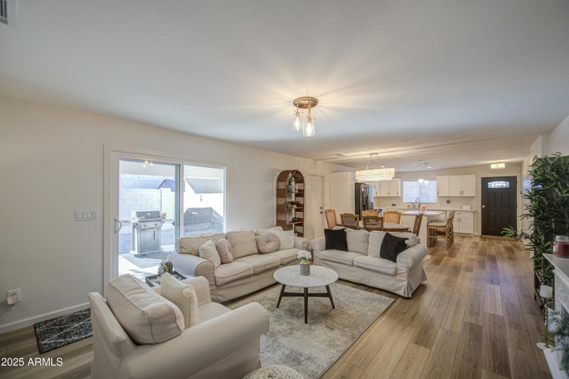 Living Room 4