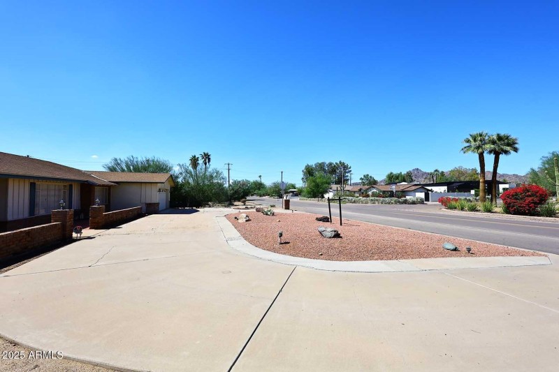 Cicular Driveway-West View