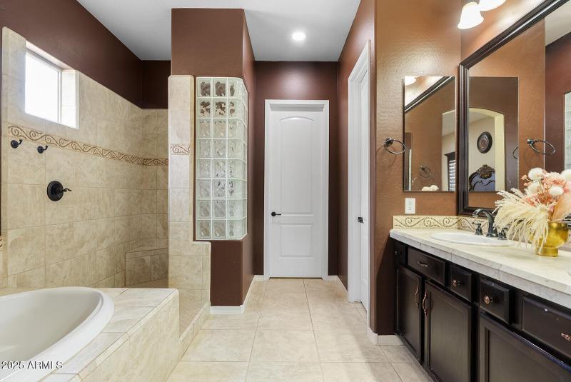 Primary Suite Bathroom