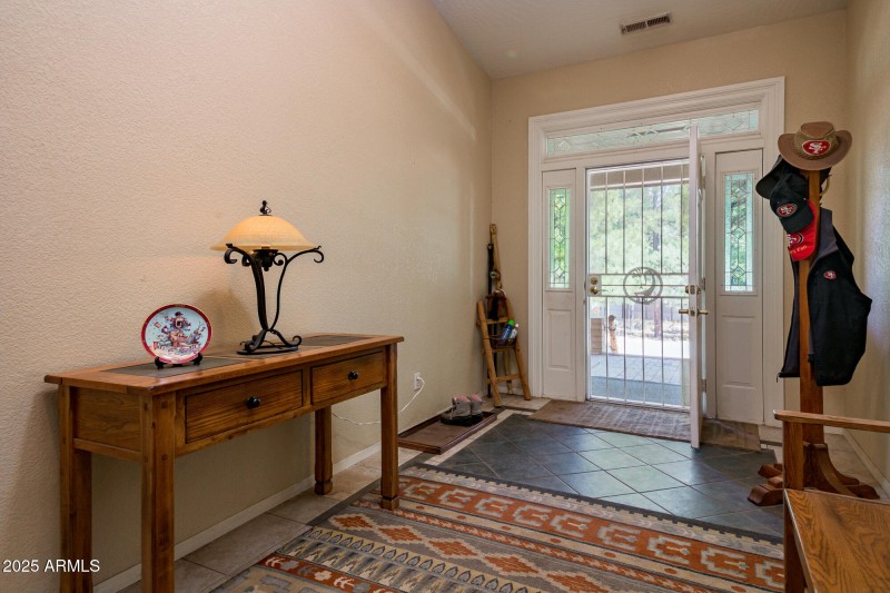 5455 E Cullum Ln, Flagstaff (1 of 76)