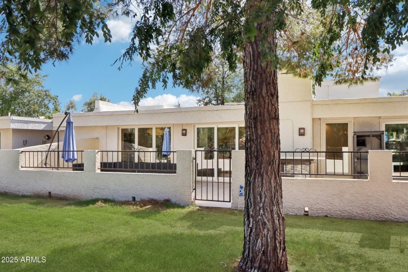 37-web-or-mls-57-web-or-mls-N 82nd St-L1