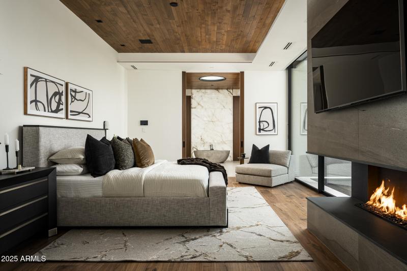 6911 E Jackrabbit Rd PV TopPics-30