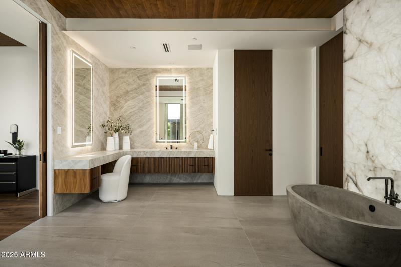 6911 E Jackrabbit Rd PV TopPics-32